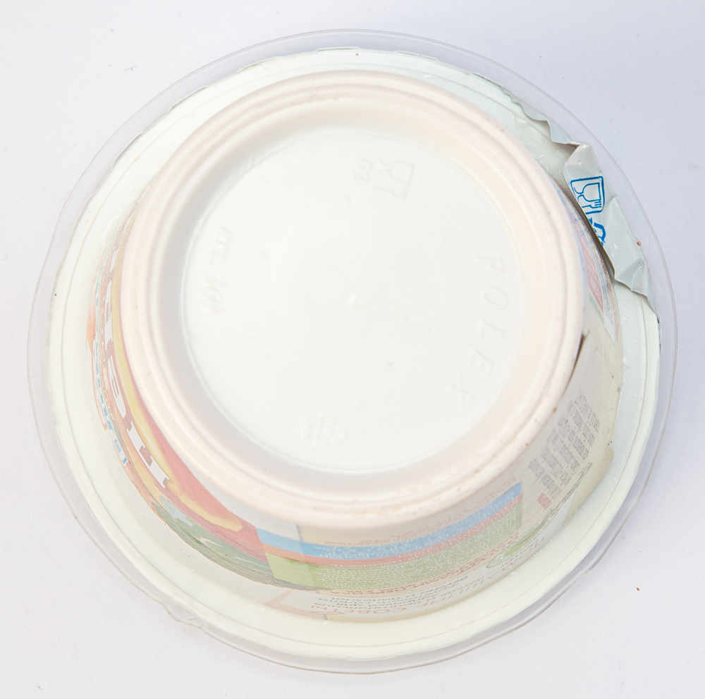 Йогурт фруктовый Село Домашкино со вкусом персика 2,5%  290г пл.стакан